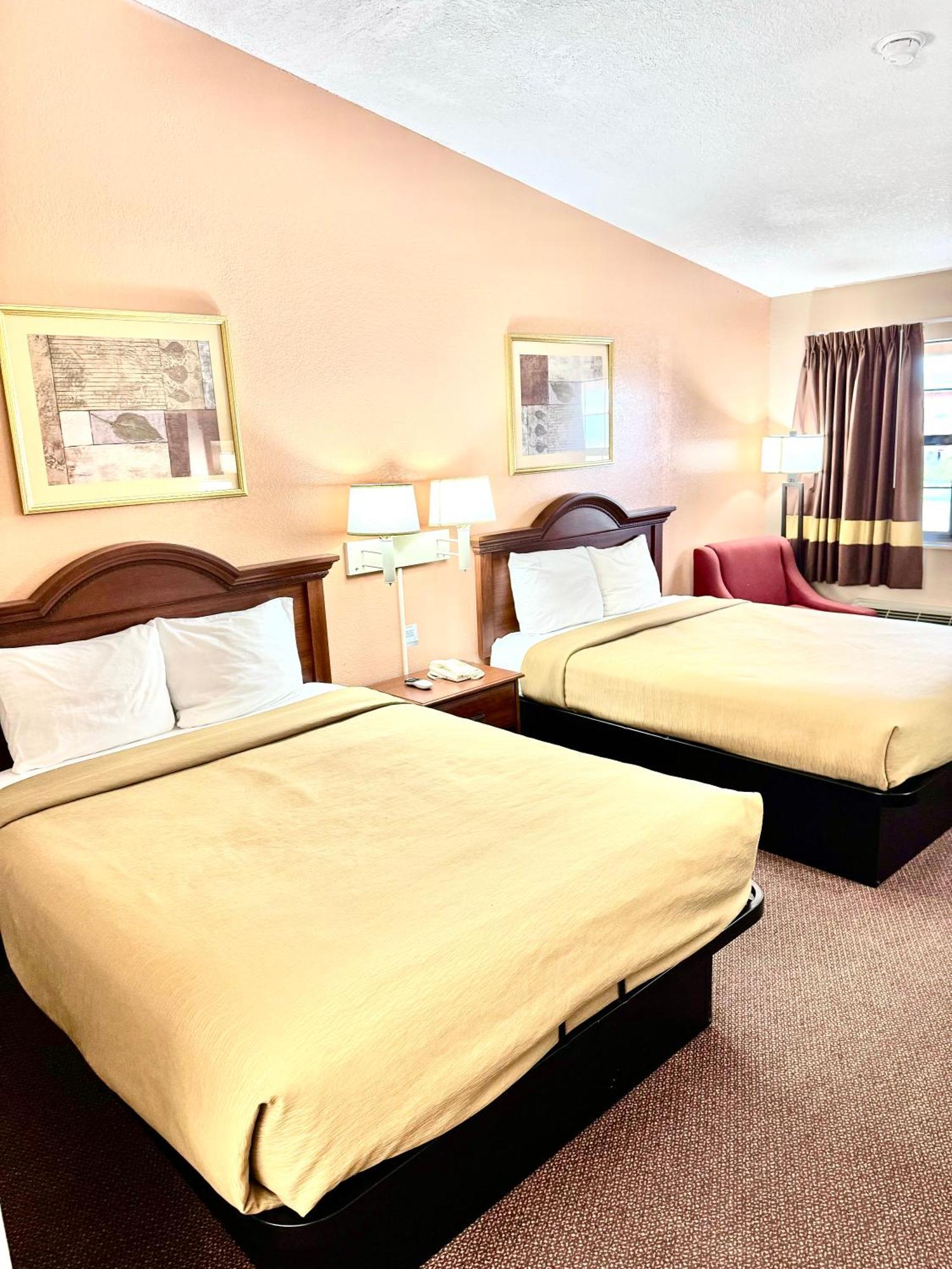 Owensville Inn Extérieur photo